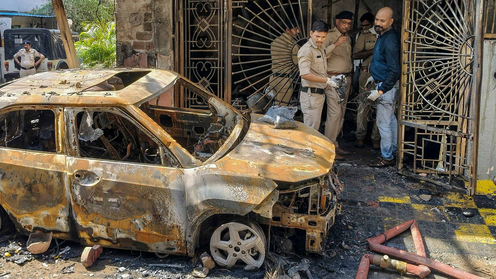 Indore house fire kills 7: EV charging point, LPG cylinder blasts suspected in pre-dawn tragedy Image